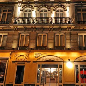4* Otel New Roblin